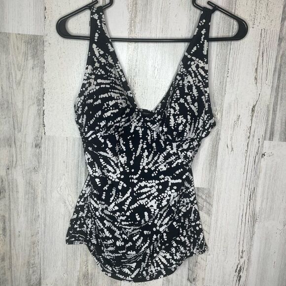 Christina Swimsuit Top size Medium - Picture 5 of 5